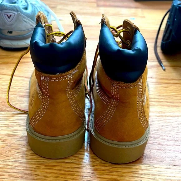 Original Timberlands - Picture 2 of 3